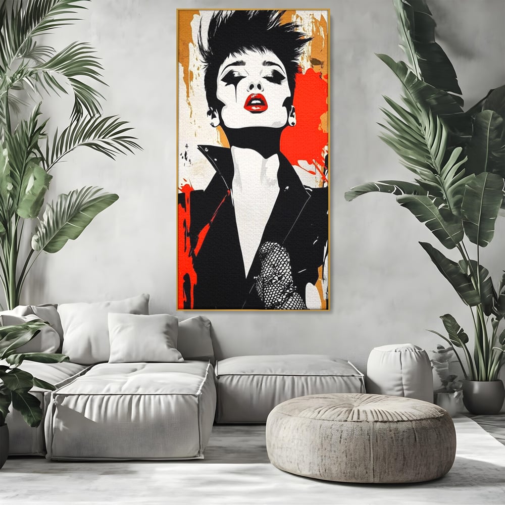 Tablou canvas cu tablou canvas cu femeie rebela, in rama de aluminiu auriu, pe perete intr-un living